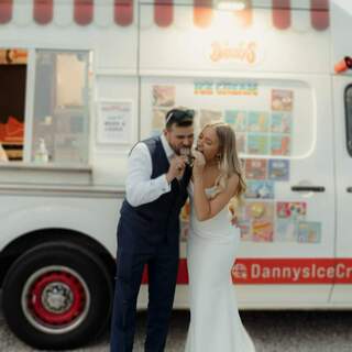 Dannys Ice Cream Truck Caters Austin Weddings